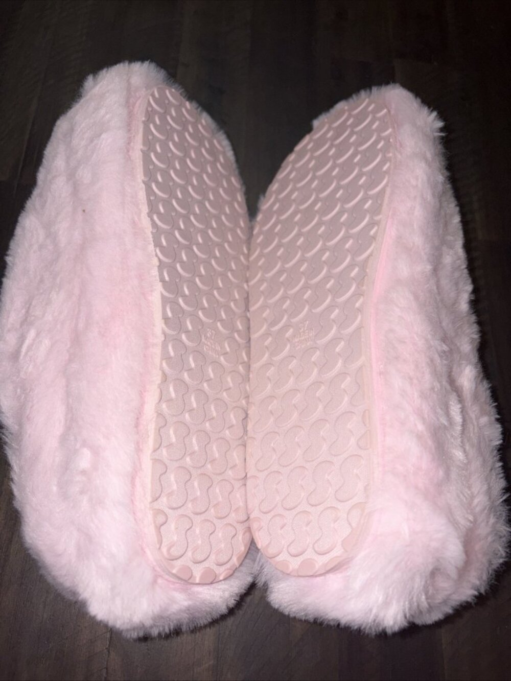SKIMS Faux Fur Slipper Cherry Blossom Size 6.5 EU 37 NWT Pink Slippers Kardasian - Picture 3 of 4